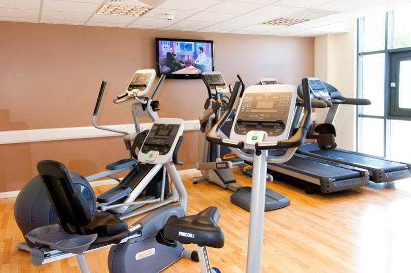 Premier Inn London Gatwick Airport - Manor Royal Crawley  Eksteriør billede